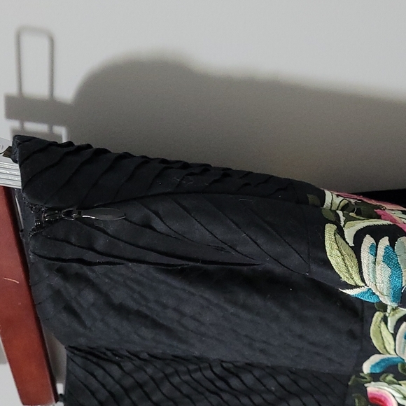 Floreat Strapless Black Silk and Velvet Dress - Picture 5 of 7